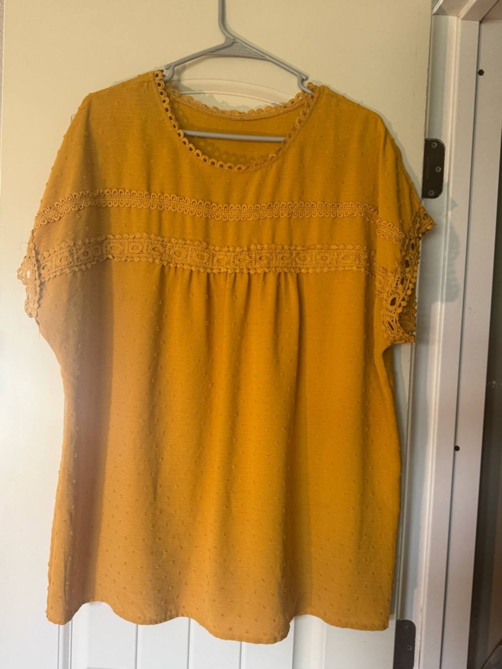 Women’s Mustard Lace Trim Short Sleeve Top